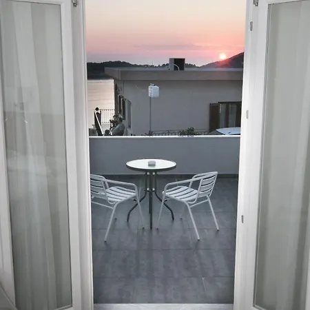 Hyperion Hotel Myrties