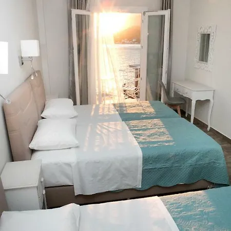 Hotel Hyperion 3*