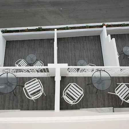 Hyperion Hotel Myrties